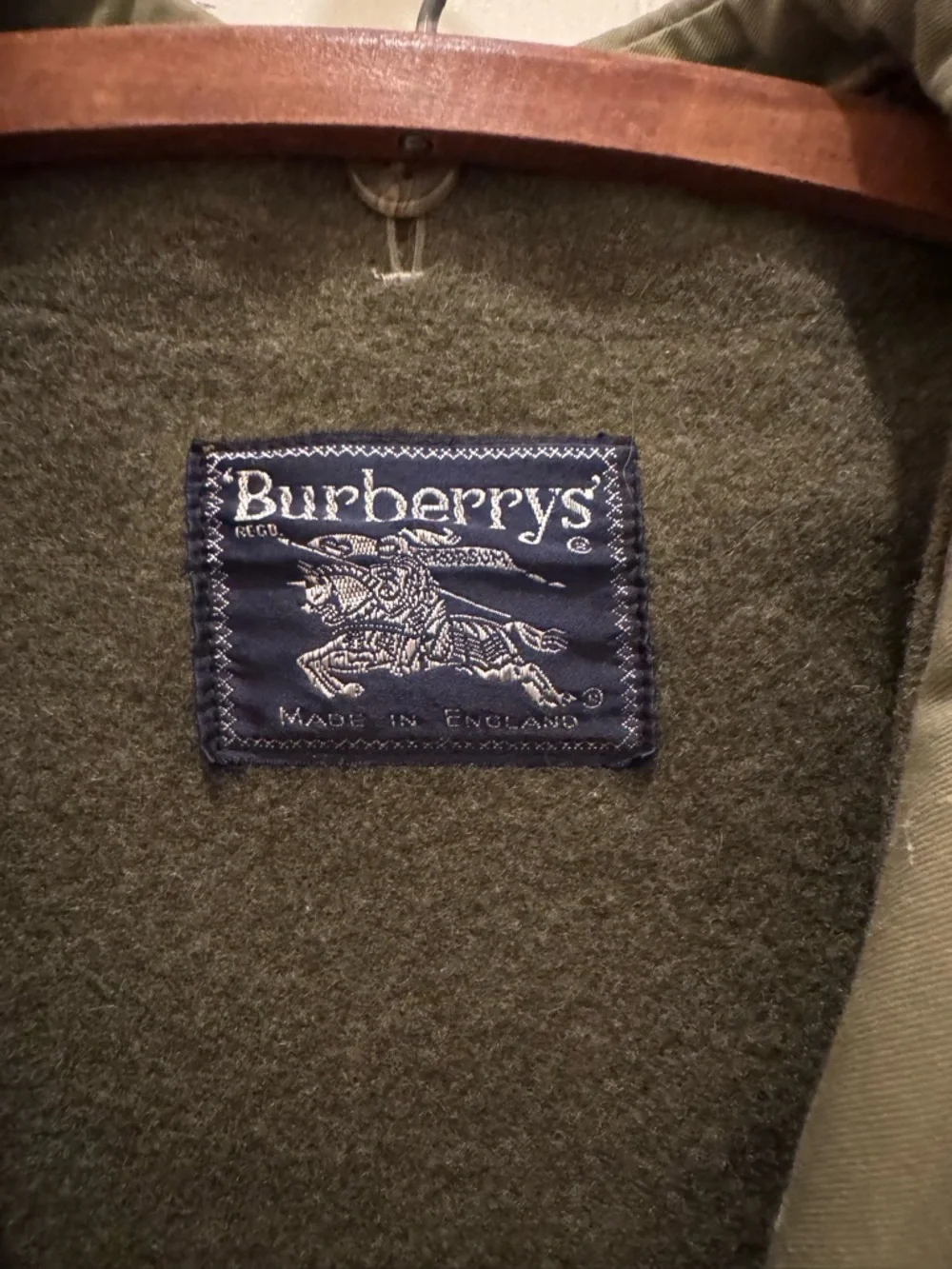 Vintage 1980s Burberry Olive Double-Breasted Trench Coat with Wool Lining - Picture 9 of 12